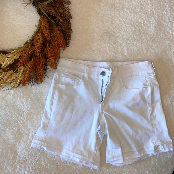 American Eagle Outfitters Pants - Midi-denim shorts